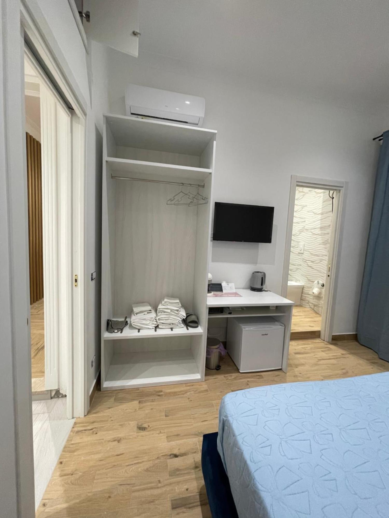 San Gennaro S Room Napoli Bagian luar foto