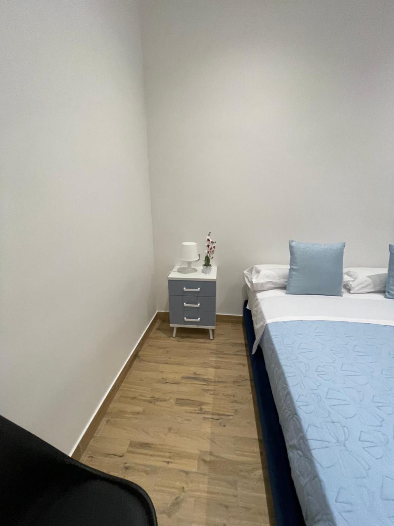 San Gennaro S Room Napoli Bagian luar foto