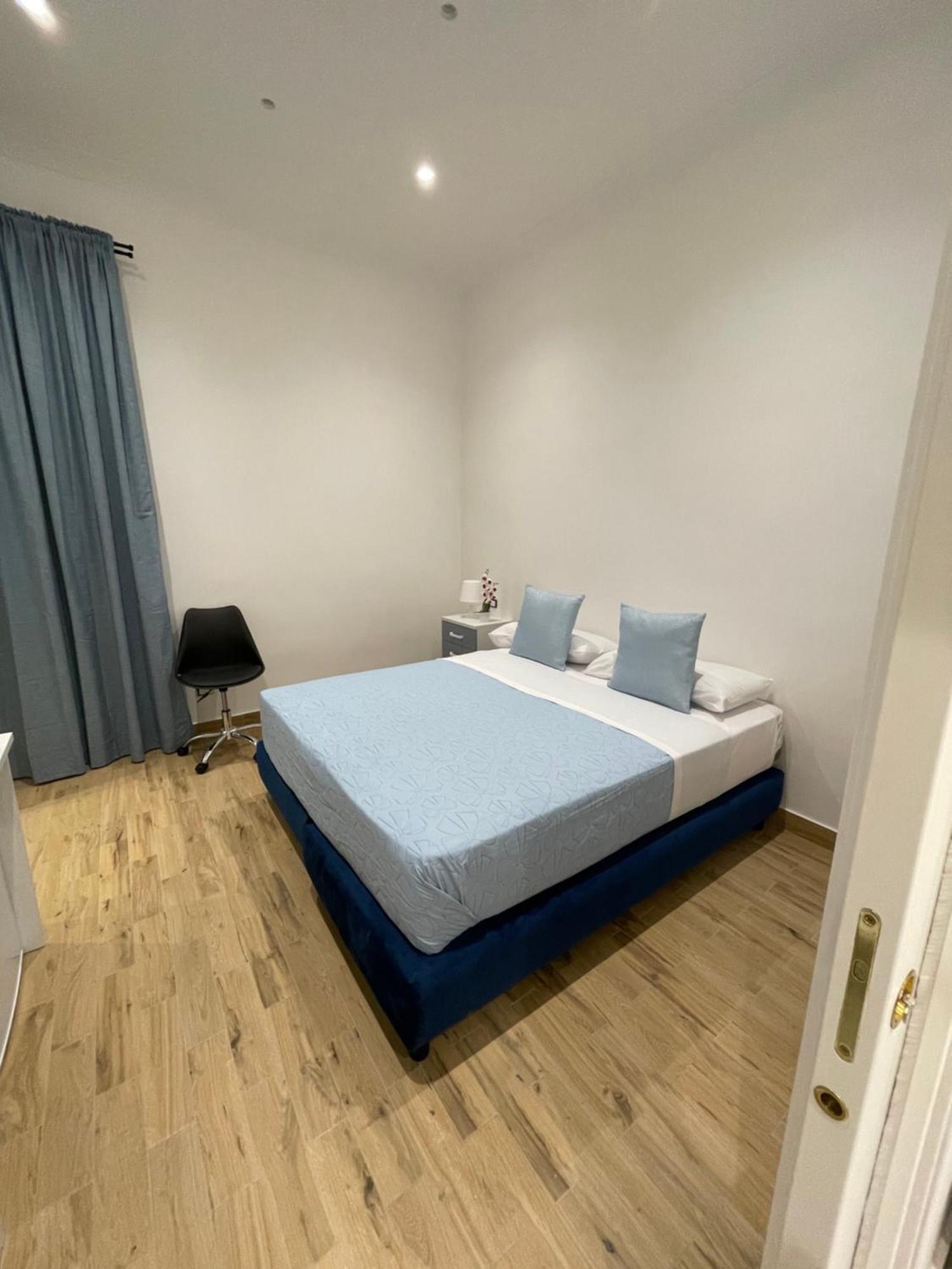 San Gennaro S Room Napoli Bagian luar foto